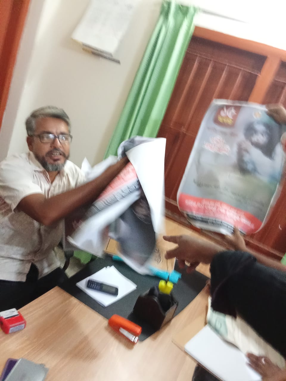 সচিবের কক্ষে বঙ্গবন্ধুর পোস্টার, রাজনৈতিক অপকর্ম ও চাঁদাবাজির অভিযোগ।