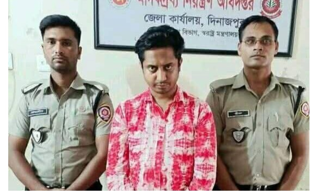 দিনাজপুর বিরলে ২২১পিস ইয়াবা সহ আটক।