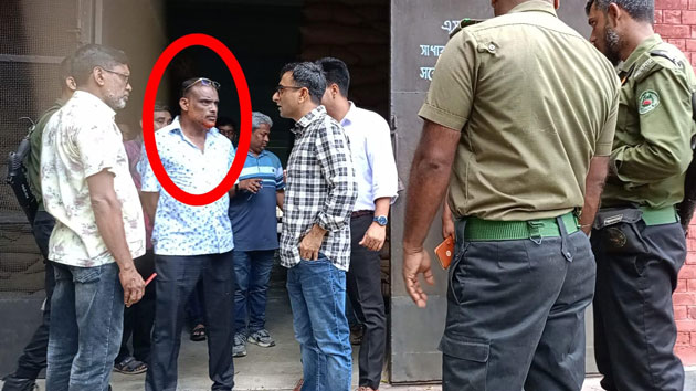 বাগমারার উপ পরিরদর্শক সাময়িক বরখাস্ত।