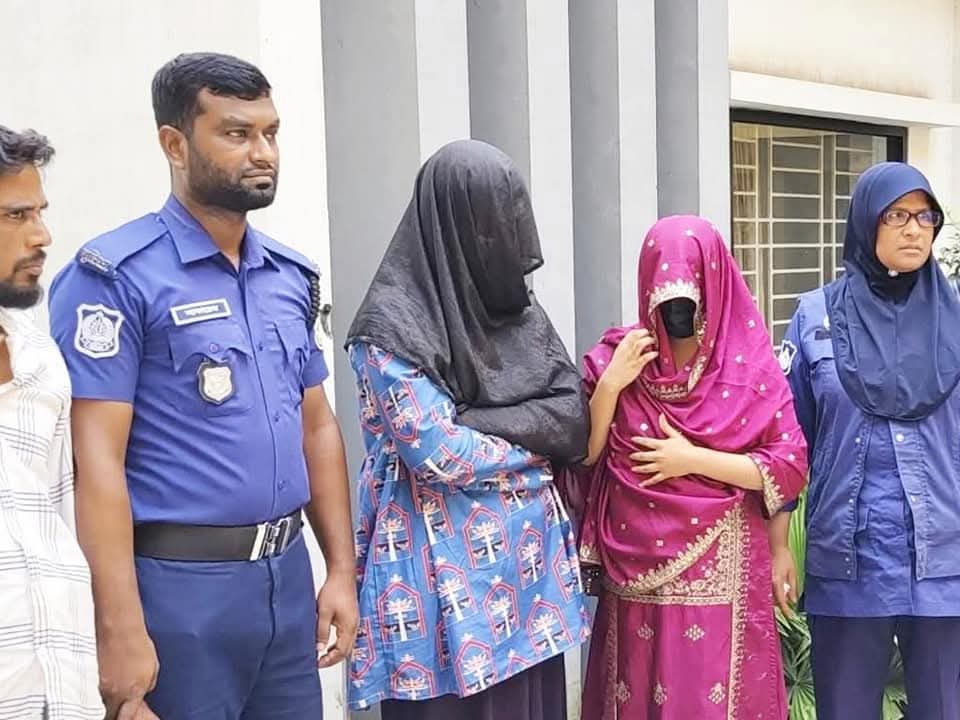 বাসা খুঁজতে গিয়ে চক্রের ফাঁদে কলেজ ছাত্র নাজমুল হাসান ২-তরুণী আটক।