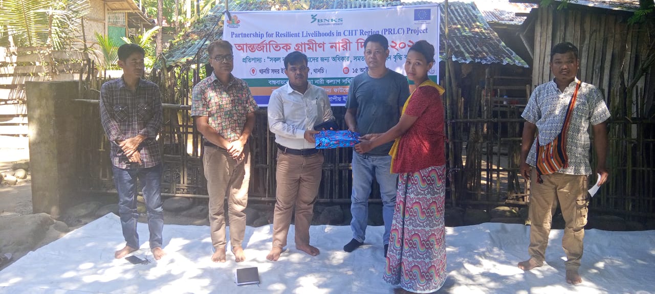 পাহাড়ে গ্রামে নারীদের স্বতস্ফুর্ত অংশগ্রহনের আন্তর্জাতিক গ্রামীণ নারী দিবস পালিত হলো থানচিতে।
