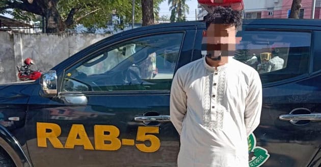 রাজশাহীতে ফেসবুক হ্যাকার গ্রেপ্তার