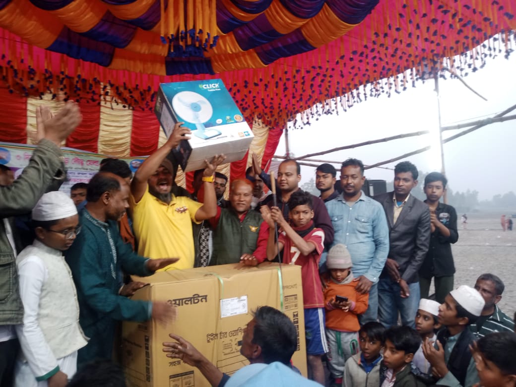 জামালপুরে ঐতিহ্যবাহী ঘোড় দৌড় খেলা অনুষ্ঠিত হয়েছে