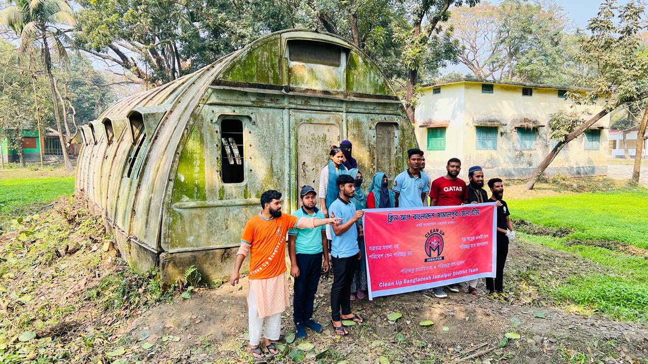 ইসলামপুরের ঐতিহাসিক স্থাপনা সংরক্ষণে মাঠে নামলো ক্লিন আপ বাংলাদেশ ও রক্ত সৈনিক
