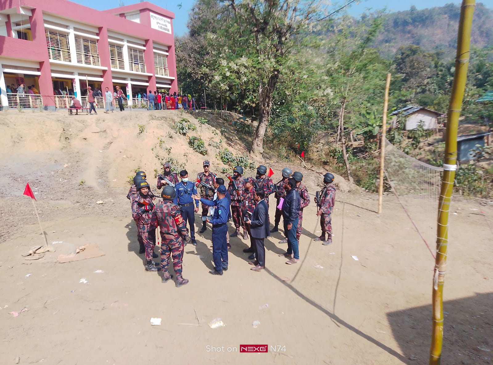 থানচির বলী পাড়ায় তিন ভোটকেন্দ্রে শান্তিপূর্ণভাবে ভোটগ্রহণ চলছে