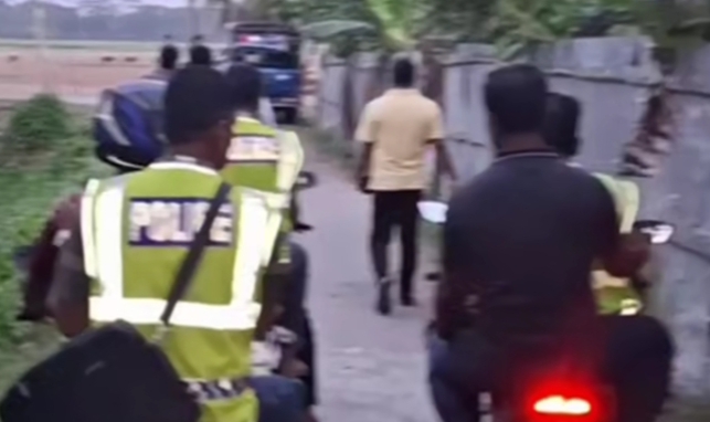 শরণখোলায় মাদক বিরোধী অভিযান!কারবারীদের বাড়ি বাড়ি তল্লাশী!জনমনে স্বস্তি