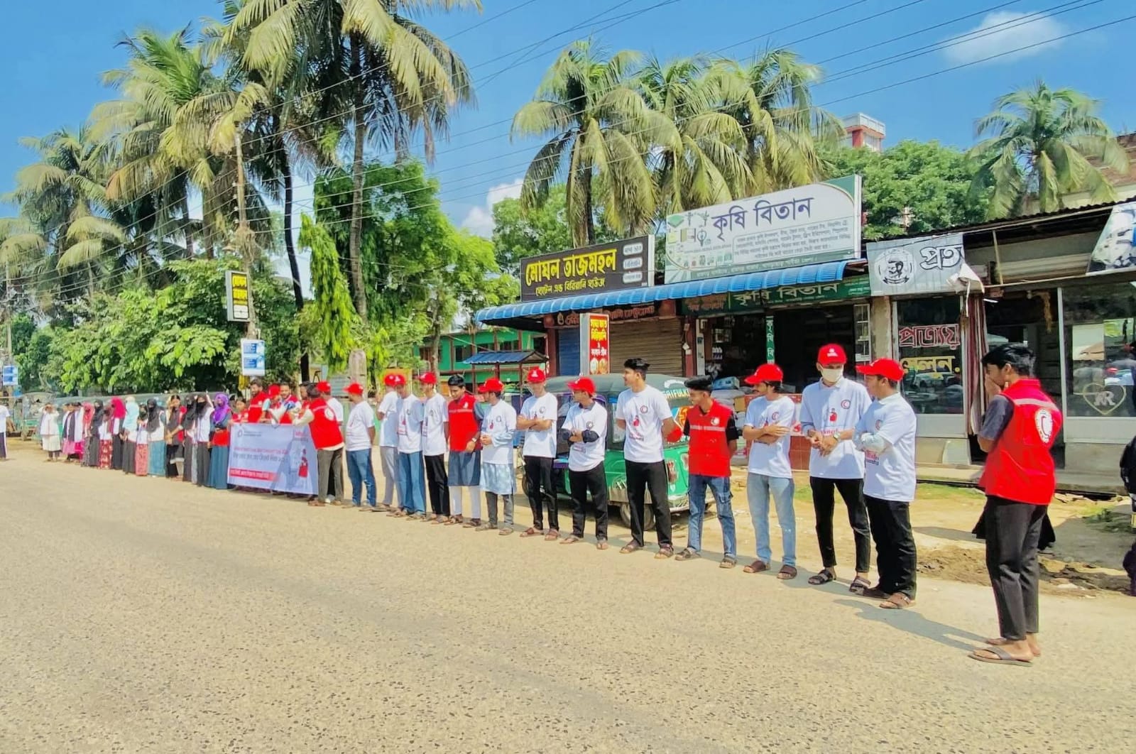 রামগড়ে বিশ্ব রেড ক্রস ও রেড ক্রিসেন্ট দিবস পালিত