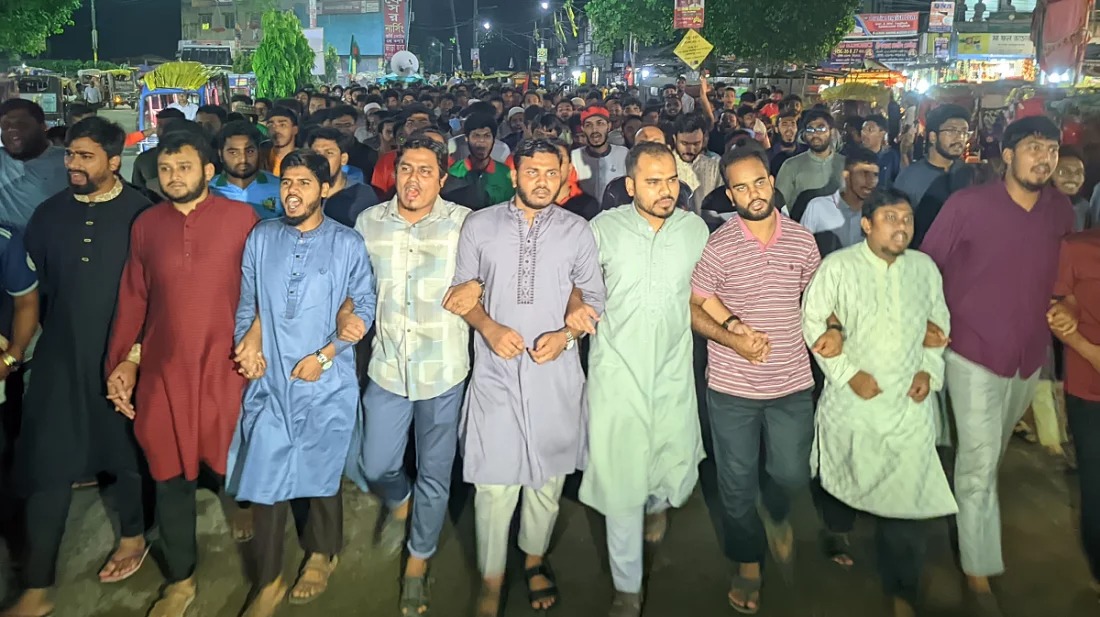 গাইবান্ধায় সাইফুল্লাহ বারী হত্যার প্রতিবাদে রংপুরে বিক্ষোভ মিছিল ও সমাবেশ অনুষ্ঠিত