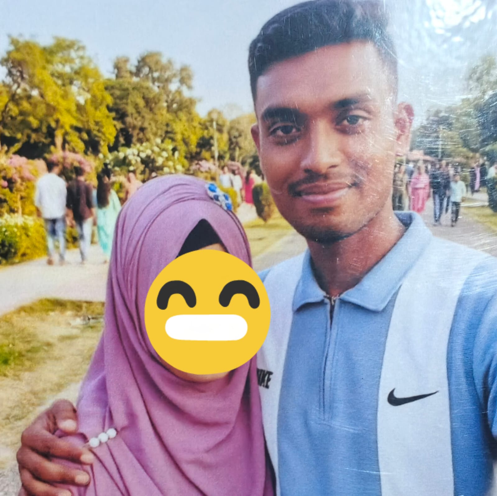 দেবীগঞ্জে প্রেমিকের বাড়িতে বিয়ের দাবিতে তরুণীর অনশন, মারধরের অভিযোগ