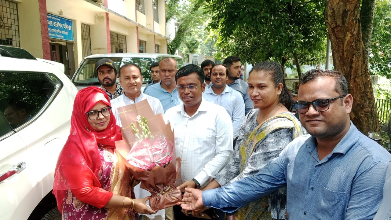 কুলিয়ারচরে উপজেলা পর্যায়ের কর্মকর্তা ও গণ্যমান্য ব্যক্তিবর্গের সাথে কিশোরগঞ্জ জেলা প্রশাসকের মতবিনিময়