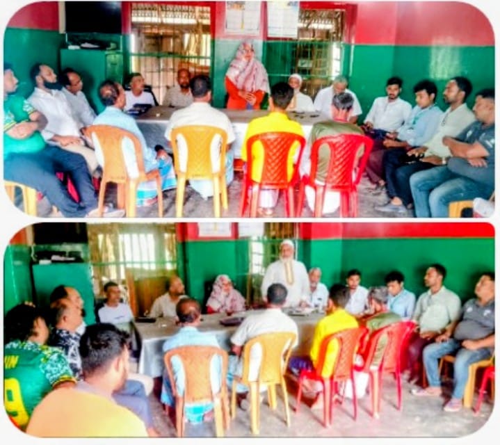 রাজাপুরের বড়ইয়ায় কৃষি অফিসার কর্তৃক কৃষক কার্ড বিতরণ জরীপ পরিদর্শন