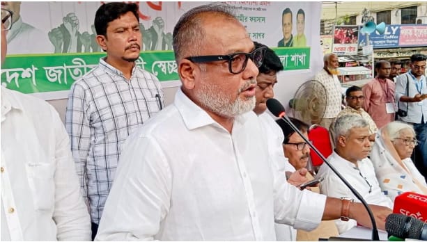 টুঙ্গিপাড়ায় প্রতিবার ব্যালটে সিল মেরে নির্বাচিত হয়েছে শেখ হাসিনা – এস এম জিলানী