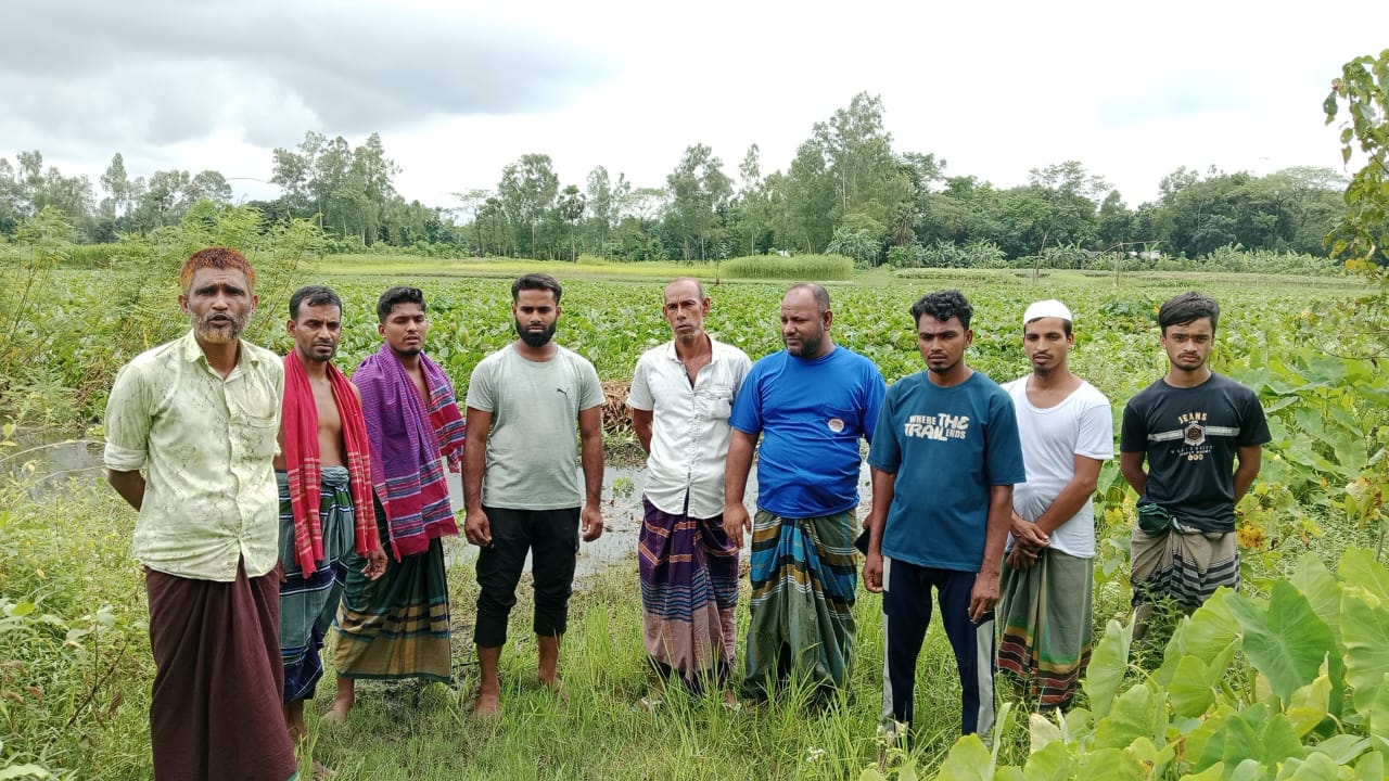 কূলিয়ারচরের লক্ষ্মীপুর ভাটিপাড়ায় বেহাল রাস্তা ও সরু ব্রিজ: ব্রহ্মপুত্র নদে সেতু নির্মাণের দাবি এলাকাবাসীর