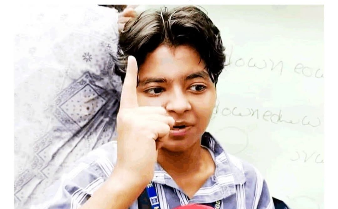 ১২ কোটি শিক্ষার্থীর দায়িত্ব নিয়েছি,বলা এই তরুণী মাইলস্টোন কলেজের ছাত্রী নন, থানায় জিডি