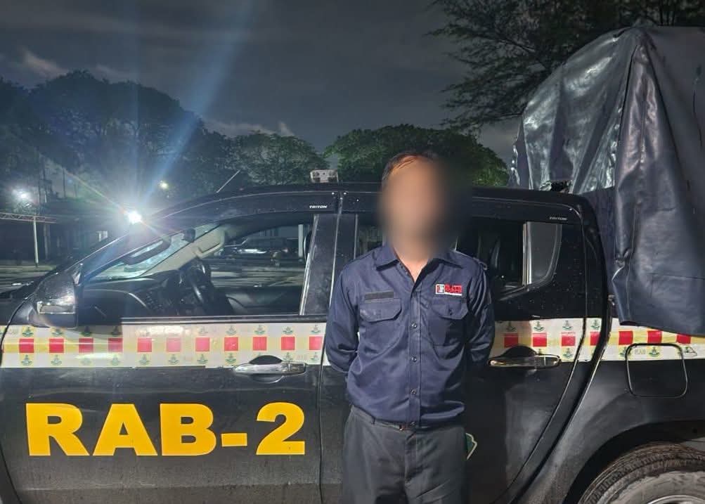 ক্যাম্পে স্ত্রী সন্তানকে কুপিয়ে হত্যা ঢাকায় প্রধান আসামী র‍্যাবের যৌথ অভিযানে গ্রেপ্তার