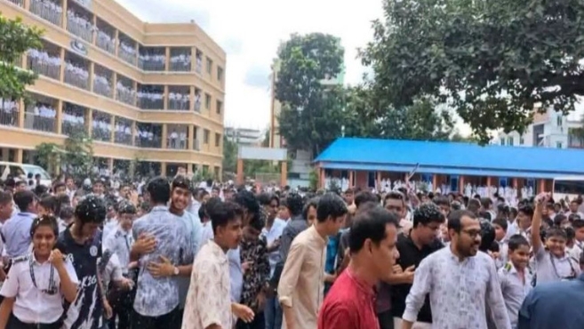 এসএসসি ফল প্রকাশের পর রংপুর নগরীসহ জেলার বিভিন্ন স্কুলে সাফল্যের উচ্ছ্বাসে মুখর শিক্ষাঙ্গন