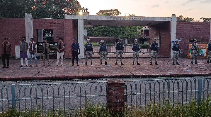 ১৫ আগস্ট টুঙ্গিপাড়ায় নেই আয়োজন, জোরদার নিরাপত্তা