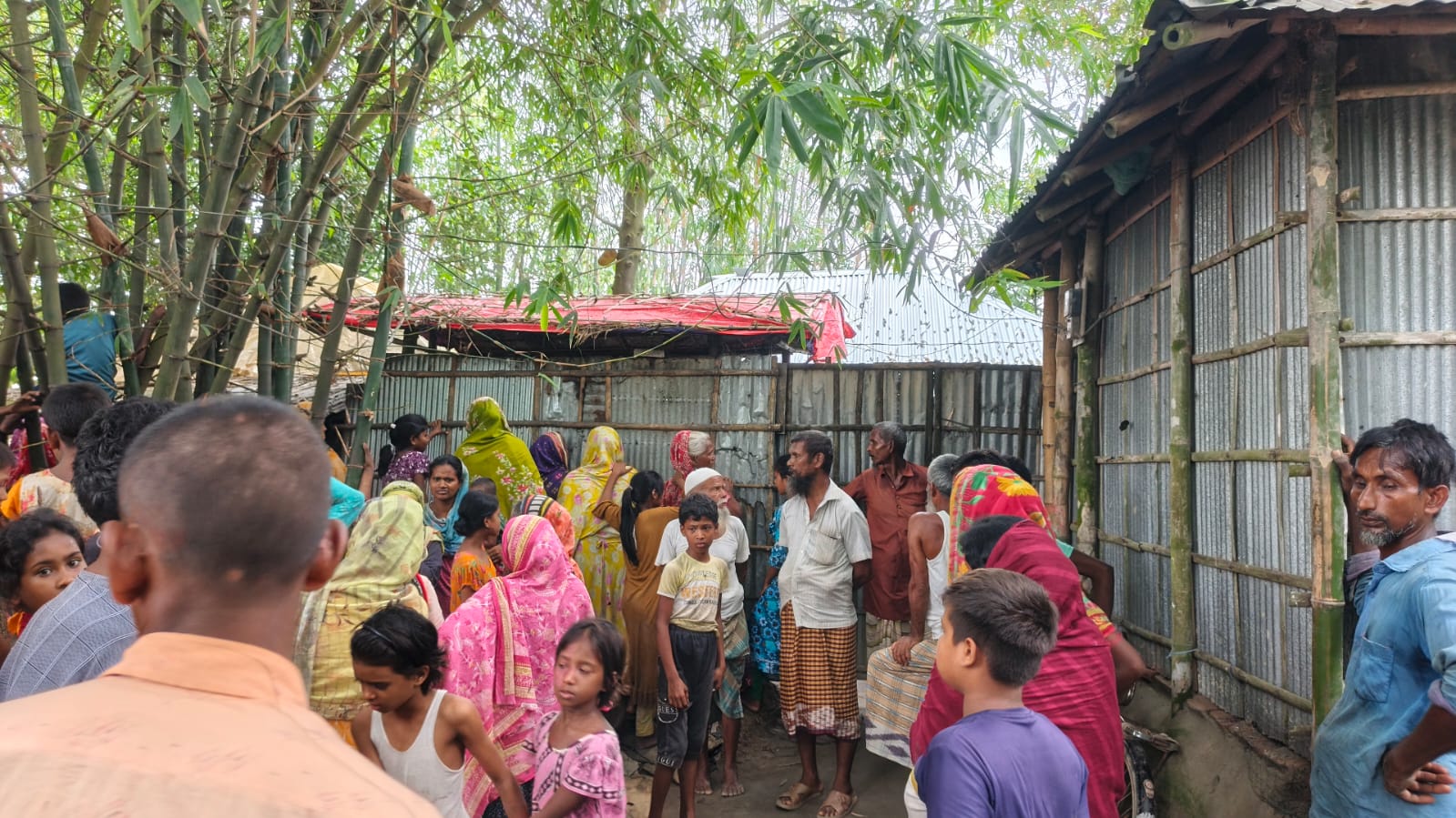 রংপুরের তারাগঞ্জে বড় বোনের বাসা থেকে ছোট বোনের ঝুলন্ত মরদেহ উদ্ধার
