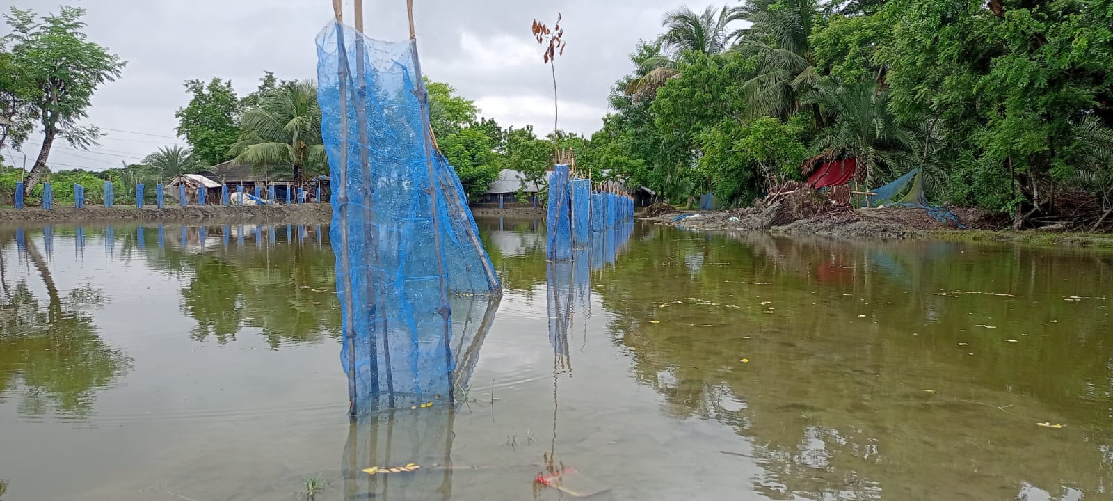 ডুমুরিয়ায় দুটি খাল খননে অনিয়ম : ১ কোটি ৩৬ লাখ টাকা ফেরত দিতে বাধ্য হল প্রশাসন