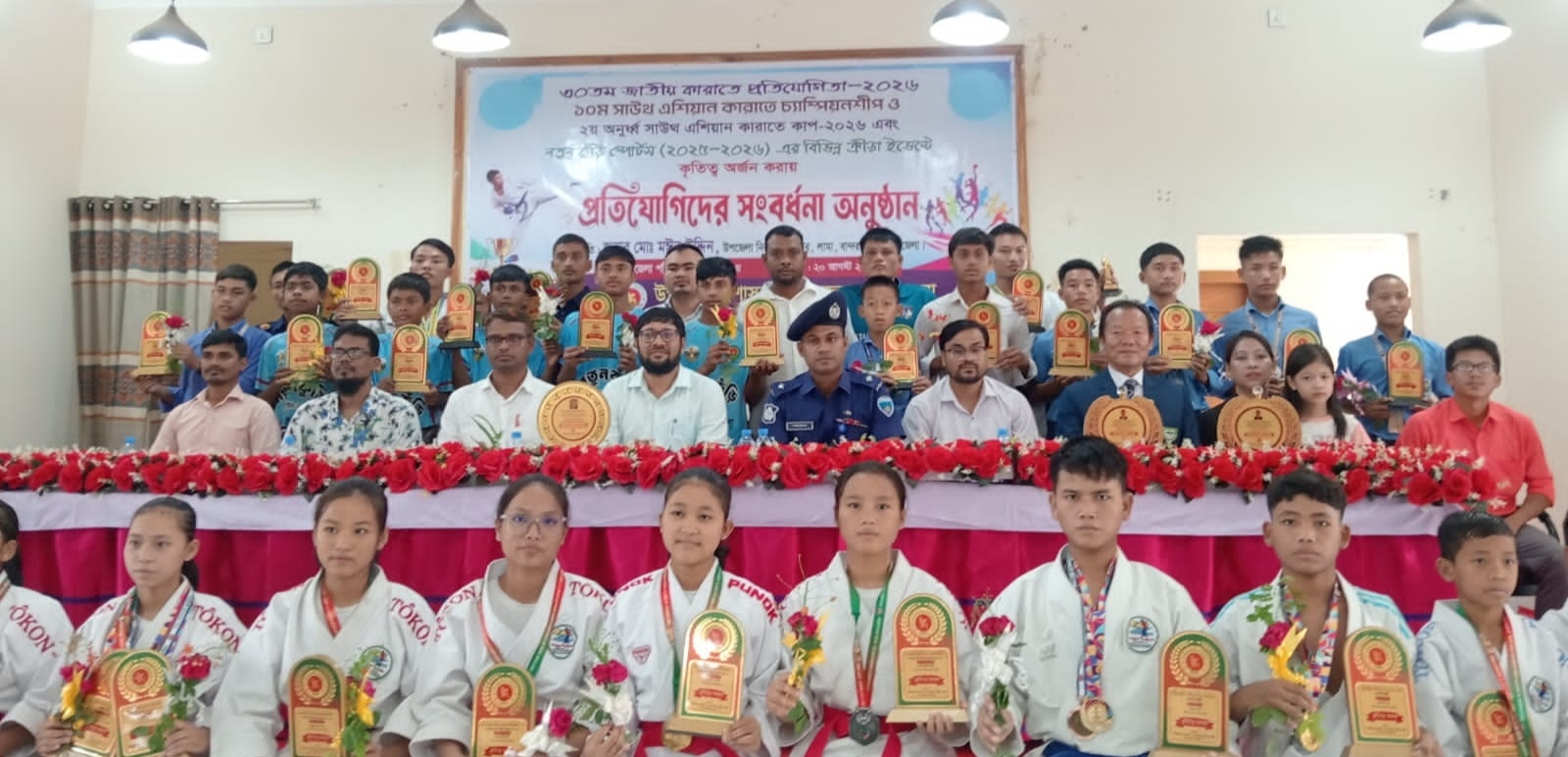 লামায় কৃতী ক্রীড়াবিদদের সংবর্ধনা