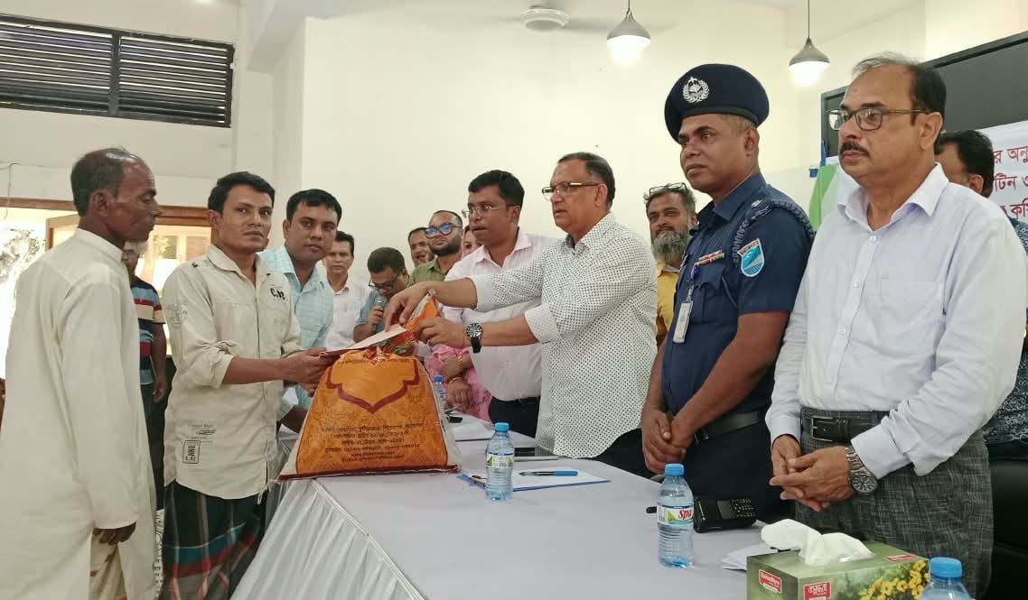 কুলিয়ারচরে গ্রীষ্মকালীন ক্রীড়া প্রতিযোগিতা উদ্বোধন ও সরকারি সহায়তা প্রদান করেন প্রতিমন্ত্রী শরীফুল আলম এমপি
