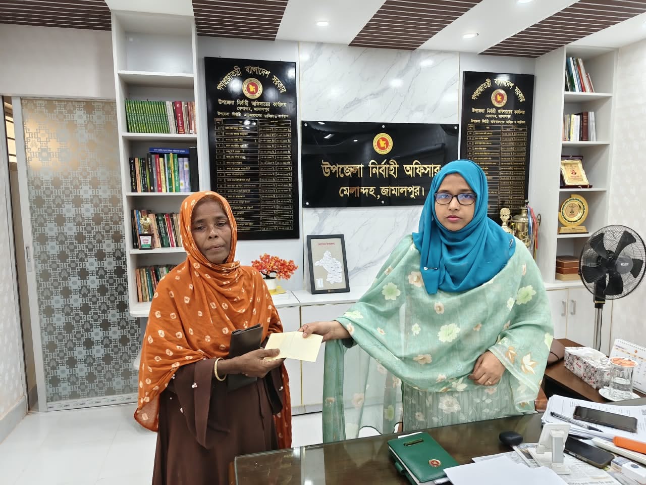ছেলেকে হারিয়ে অসহায় মা, পাশে দাঁড়ালেন মানবিক ইউএনও : জিন্নাতুল আরা