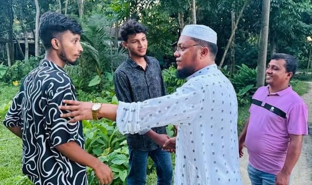 কুলিয়ারচর পৌরসভা নির্বাচনে মেয়র প্রার্থী ঘোষণা দিয়ে হাফেজ মাওলানা হারুনুর রশিদের ব্যাপক গণসংযোগ
