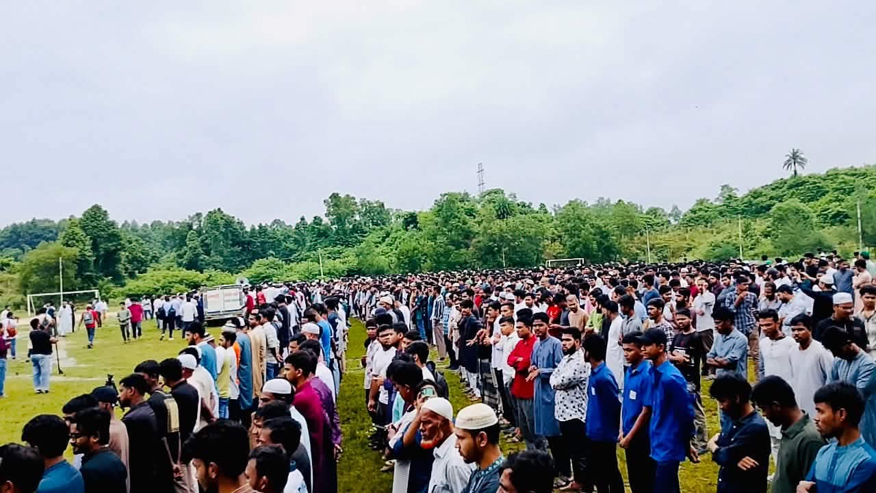 অপ্রতিমের প্রথম জানাজা সম্পন্ন