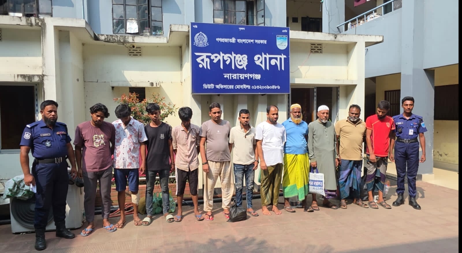 রূপগঞ্জে ডাকাতির চেষ্টা অপহরণ, নাশকতা ও মাদকসহ বিভিন্ন ঘটনায় ১২জন গ্রেফতার