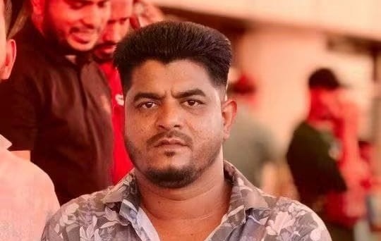 নরসিংদীতে ১৪ বছর বয়সী মেয়ে বাবার হাতে ধর্ষণের শিকার, এলাকায় চাঞ্চল্যর সৃষ্টি