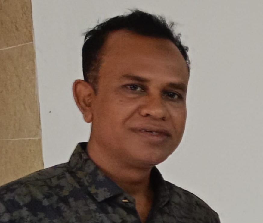 টুঙ্গিপাড়ায় শিক্ষকের বিরুদ্ধে ছাত্রীদের কুরুচিপূর্ণ প্রস্তাব ও হয়রানির অভিযোগ, সাময়িক বরখাস্ত