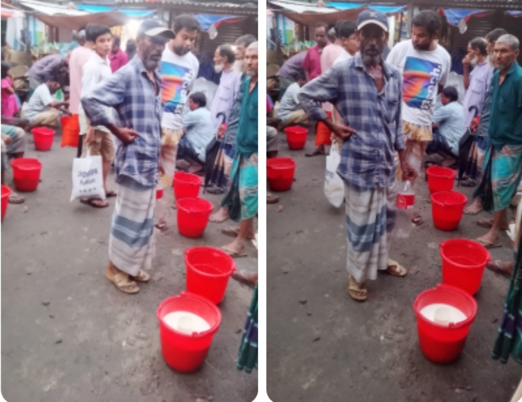 ইসলামপুর ঐতিহ্যবাহি ঠাকুর গঞ্জ নিত্য বাজারে খোলা আকাশের নিচে দুগ্ধ বিক্রয় ‎