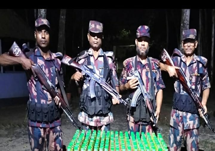 ফুলবাড়ী ব্যাটালিয়ন (২৯ বিজিবি) কর্তৃক ভারতীয় নেশাজাতীয় ট্যাবলেট বাংলাদেশী যৌন উত্তেজক সিরাপ এবং ভারতীয় বিভিন্ন প্রকার ভারতীয় কসমেটিক্স সামগ্রী আটক