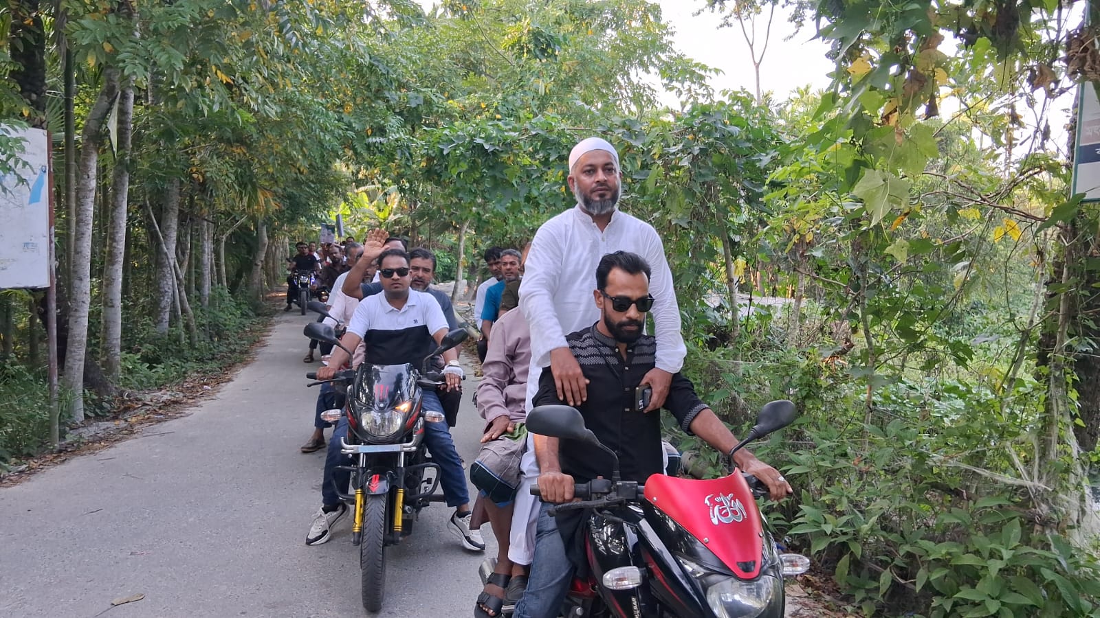 শরনখোলায় চেয়ারম্যান প্রার্থী বিএনপি’র মনোনয়ন প্রত্যাশী শহীদুল আলম লিটনের গনসংযোগ পথসভা ও মটরসাইকেল র‍্যালী