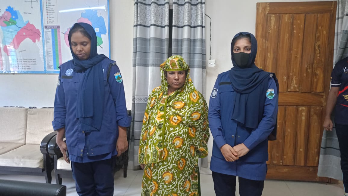 রামগড়ে হারানো মেয়েকে ৯ বছর পর ফিরে পেলেন মা