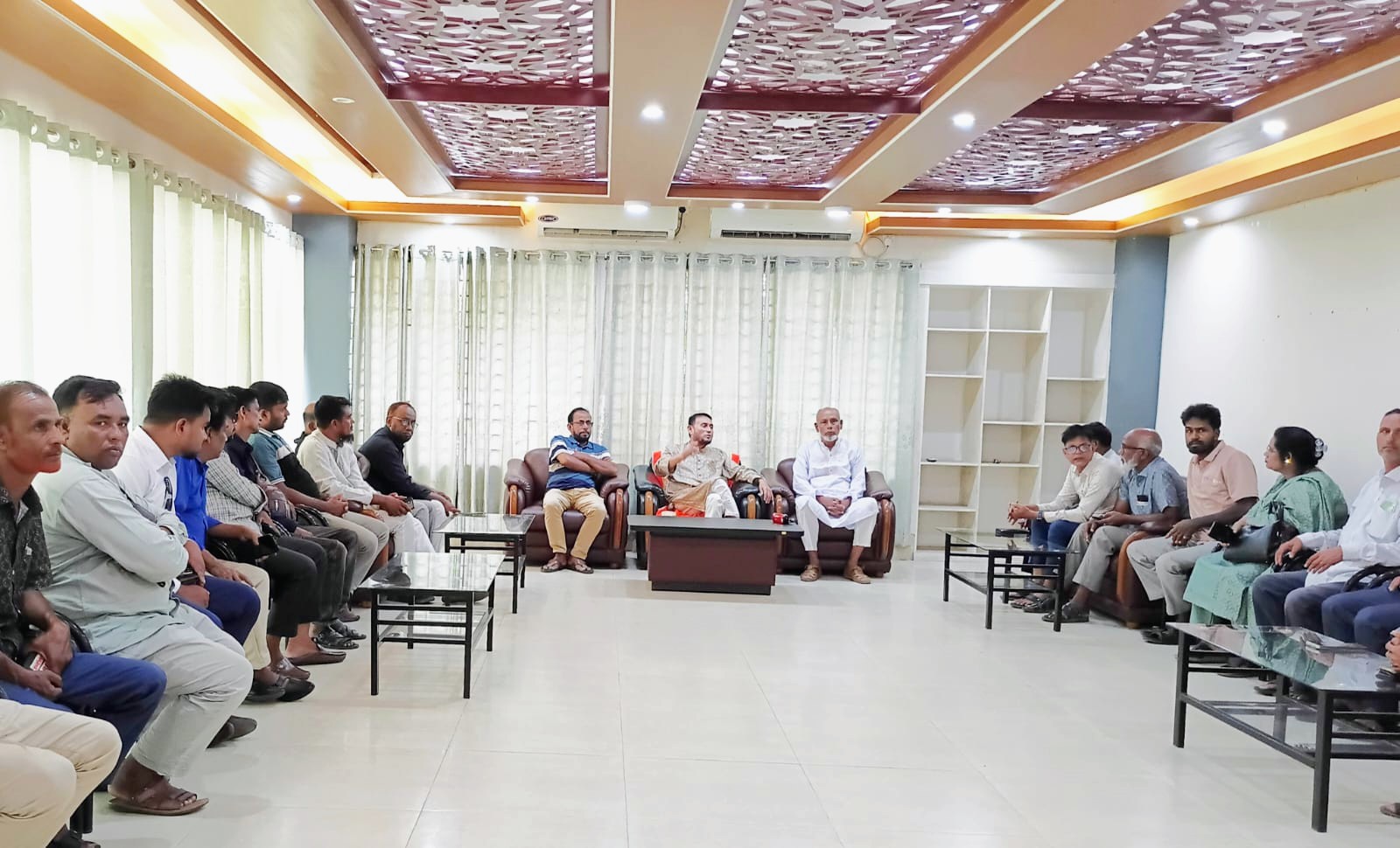 উন্নয়ন, সুশাসন ও গণতন্ত্র নিয়ে ইসলামপুরে সাংবাদিকদের সঙ্গে এমপি বাবুর মতবিনিময়