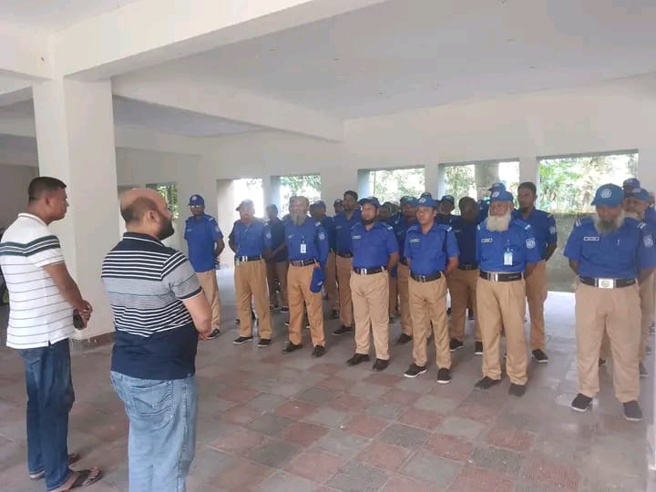 আমতলীতে চুরি-ডাকাতি, মাদক, জুয়া, ইভটিজিং ও কিশোর গ্যাং দমনে গ্রাম পুলিশকে বিশেষ নির্দেশনা
