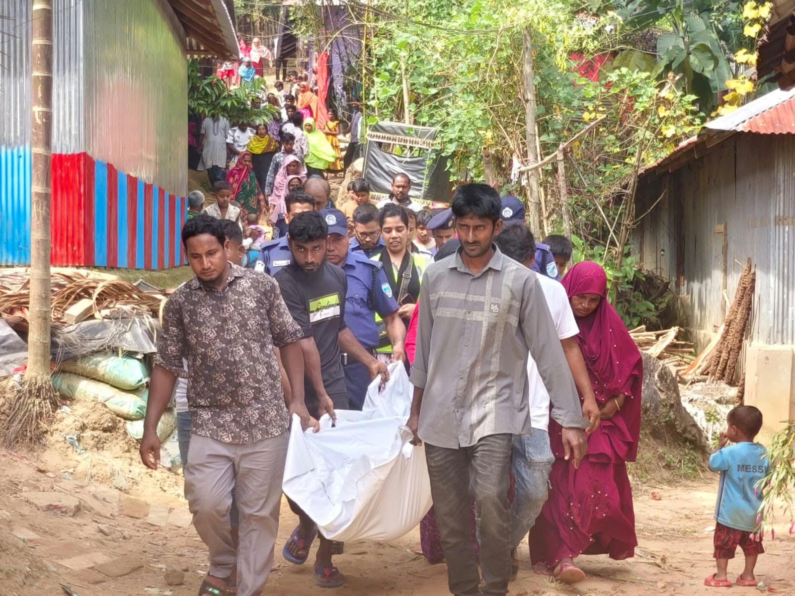 মহালছড়িতে গৃহবধুর মরদেহ উদ্ধার, পরিবারের দাবী হত্যা, স্বামী বলছেন আত্মহত্যা
