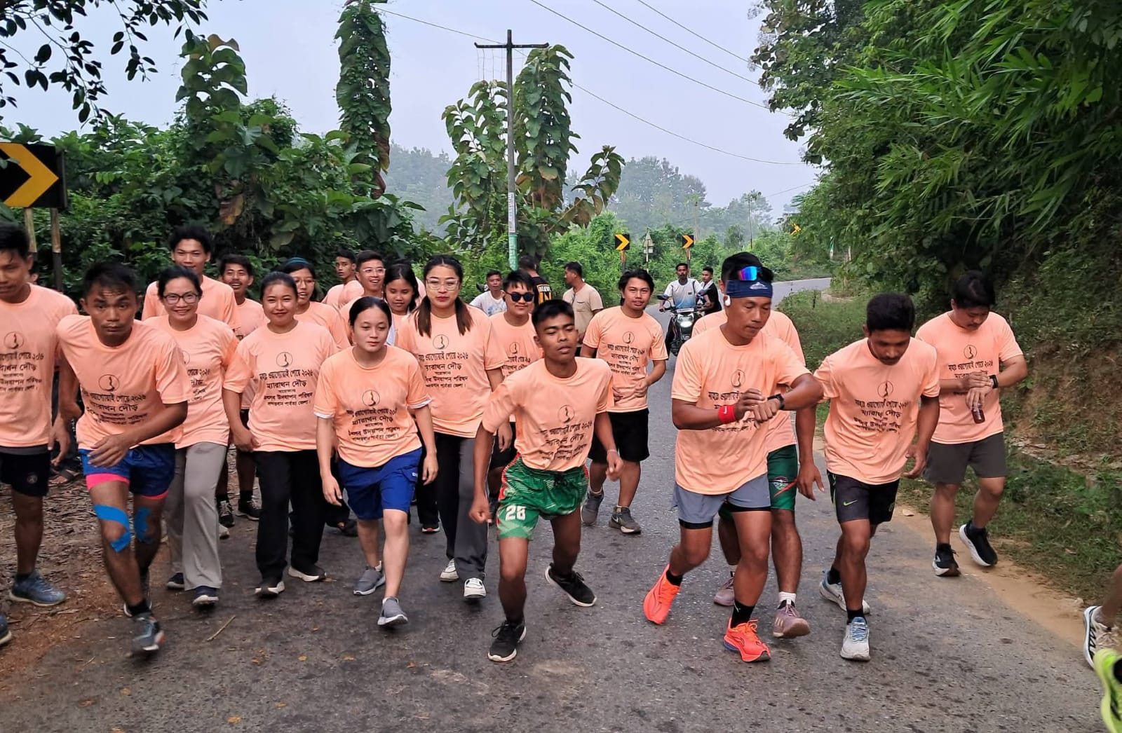 বান্দরবানে মাহা ওয়াগ্যোয়াই পোয়ে উপলক্ষে ম্যারাথন দৌড় অনুষ্ঠিত