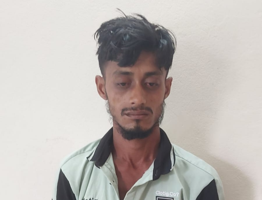 থানচিতে পুলিশের অভিযানে ৩১ পিস ইয়াবাসহ যুবক আটক